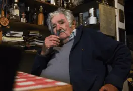 Expresidente uruguayo José Mujica anuncia que tiene un tumor en el esófago