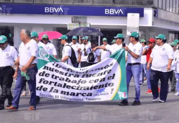 Marchan trabajadores sindicalistas; piden mejores condiciones laborales