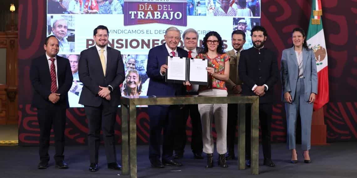 Seguro Social presente en firma del decreto que crea el Fondo de Pensiones para el Bienestar