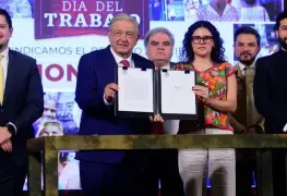 Firman decreto de pensiones al 100%