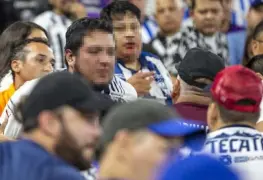 Aficionados de Rayados arman batalla campal tras eliminación de la "Concachampions"