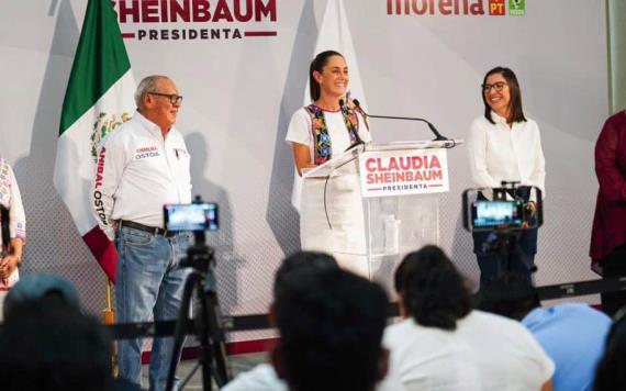 Claudia Sheinbaum recibe reconocimiento como Jefa de Gobierno