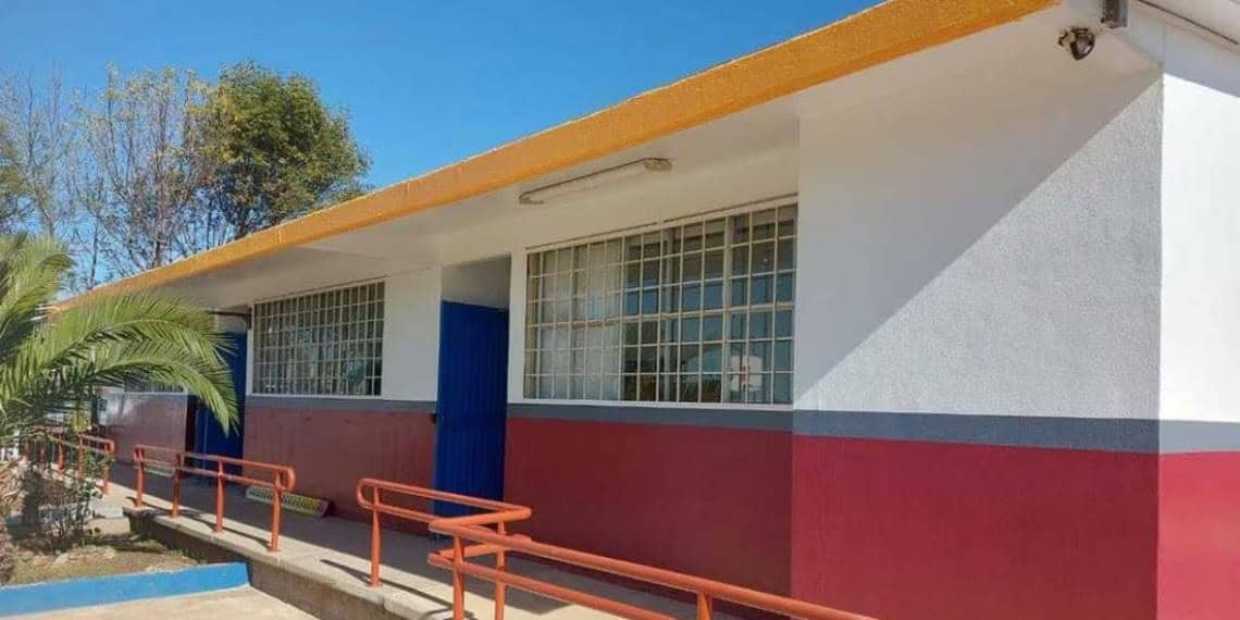 Tras el enjambre sísmico del fin de semana, gobierno de Baja California revisa daños en escuelas