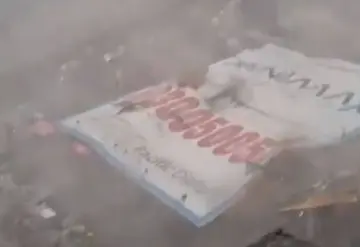 Cae valla publicitaria en Bombay; hay cuatro muertos y 60 heridos