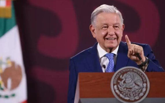 AMLO ´da regalo´ por Día del Maestro y anuncia cómo quedará el aumento salarial