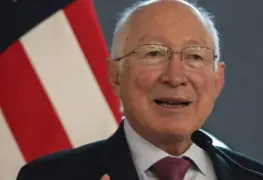 Ken Salazar lamenta la muerte de mexicanos tras accidente vial en Florida