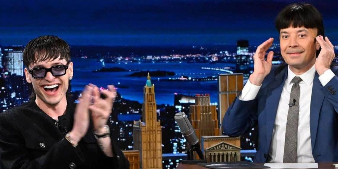 Peso Pluma cuenta el origen de su peinado a Jimmy Fallon