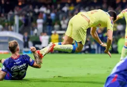 Revelan audios del VAR del polémico penal en la Final América vs Cruz Azul