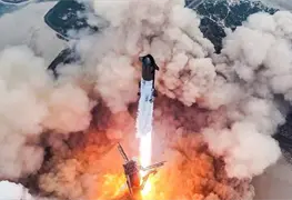 El cohete Starship de SpaceX logra despegar y amerizar con &eacute;xito