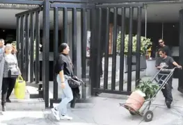 PRD dice adiós a sus sedes en el país; liquida empleados y sacan mobiliario