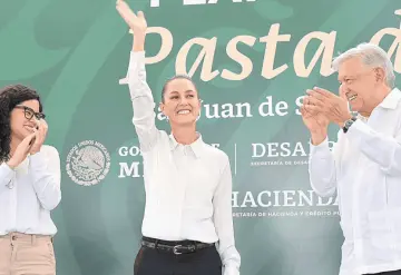 Elogia obrador a Claudia Sheinbaum