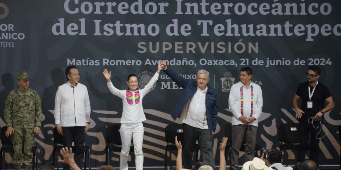 Claudia Sheinbaum recibe el reconocimiento de SEMAR como futura Comandanta Suprema de las Fuerzas Armadas