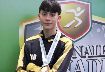 El taekwondoín tabasqueño Adrián Lara Aburto conquista el Oro en Jalisco