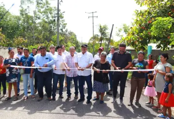 Gobierno de Comalcalco inaugura importante obra de pavimentación con mezcla asfáltica en la ranchería Potrerillo