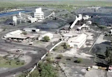 Extraen primeros restos humanos de la mina Pasta de Conchos a 120 metros de profundidad