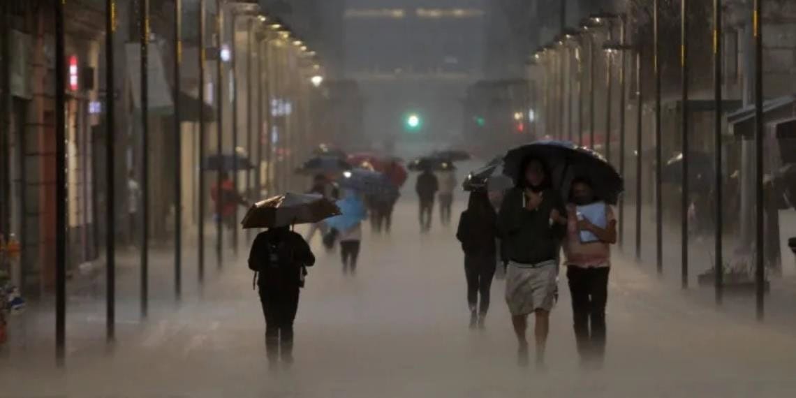 Activan alertas naranja y amarilla en CDMX por fuertes lluvias para la tarde y noche de este domingo 30 de junio