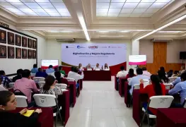 Capacita Centro a servidores públicos en mejora regulatoria