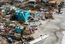 Beryl se debilita a tormenta tropical, deja un muerto en Texas y dos millones sin luz