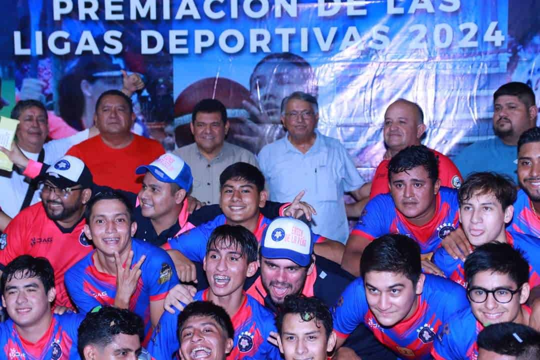 ¡Histórico! Santa Cecilia se proclama campeón de la 7ma. Copa Comalcalco de Futbol 2024, logrando el tricampeonato