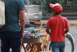 DIF identifica a menores con hogar laborando en las calles
