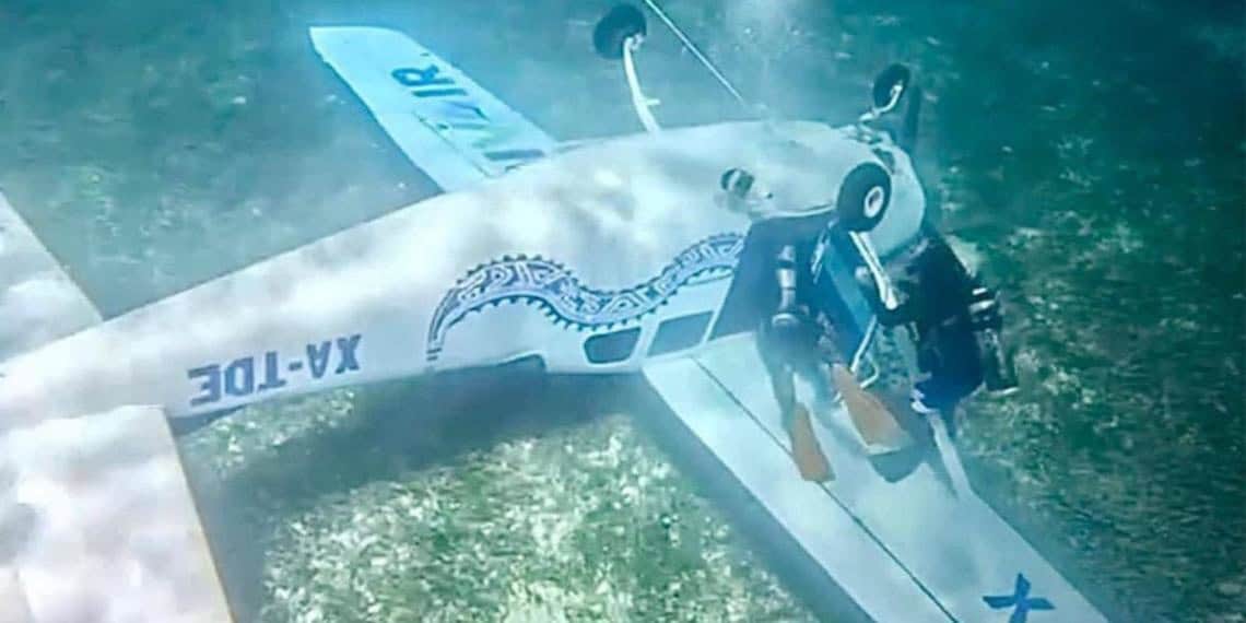 Video: Avioneta cae en el mar de Cozumel; el piloto salió ileso