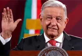 L&oacute;pez Obrador en el estribo: de los ideales a las realidades, pol&iacute;tica y comunicaci&oacute;n