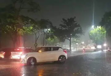 Onda tropical No. 12 ingresará y se desplazará sobre la península de Yucatán