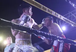 El boxeador tabasqueño Christian Ruiz Rico debutó con un estupendo nocaut en la función de boxeo en el Parque La Choca