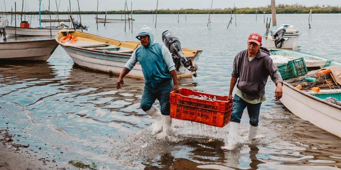 Crítica la situación de la pesca en Paraíso