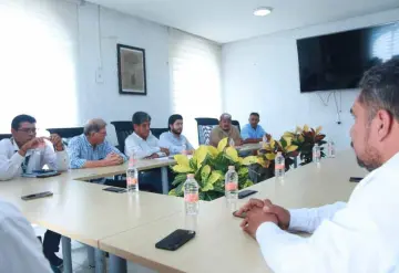 Gobierno de Comalcalco, alcalde electo, CFE y ciudadanos presentan avances y toman acuerdos para mejorar el servicio de energía eléctrica
