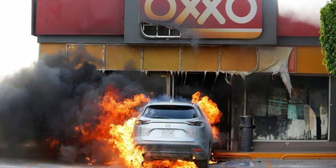 Oxxos en Nuevo Laredo sin operaciones, por crimen organizado