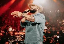 Según las mediciones de riqueza de las celebridades esta es la fortuna de Carin León