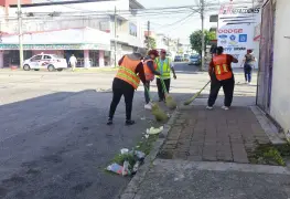 Conmemora alcaldesa Aura Medina Cano con trabajadores el Día del Barrendero