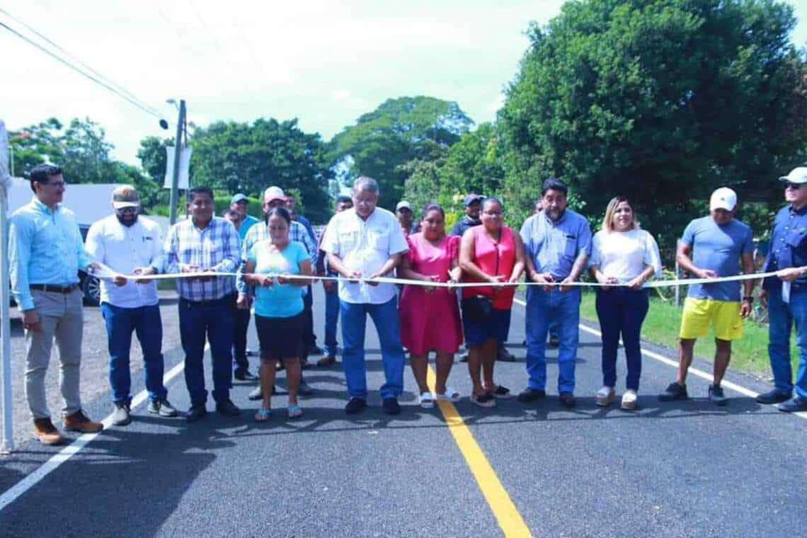 Gobierno de Comalcalco inaugura importante obra de rehabilitación del camino principal de Villa Aldama a Ciudad Tecolutilla