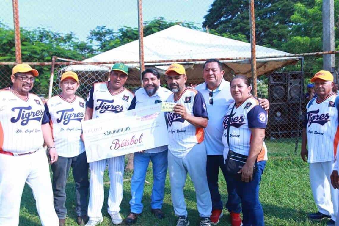 Tigres de Villa Aldama se queda con el tercer lugar de la Liga Municipal de Béisbol de Comalcalco