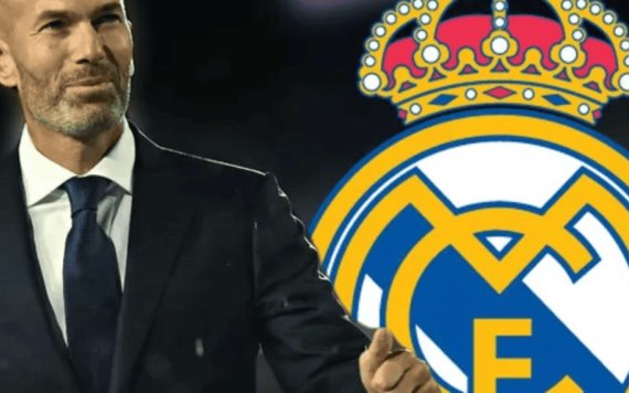 El Real Madrid revela su tercera equipación con Zinedine Zidane como modelo