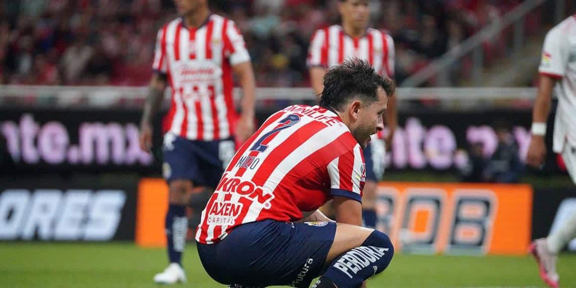 Chivas no pudo adelantar su juego ante León ¡por ´culpa´ de Romeo Santos!