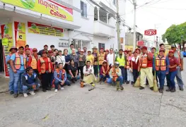 Avanzan las Jornadas de Limpieza con barrido de calles y banquetas en Espejo II