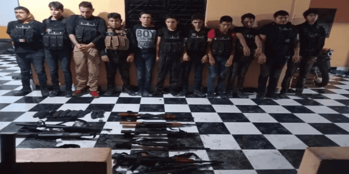 Detienen a 13 sicarios del Cártel de Sinaloa con arsenal en Chiapas