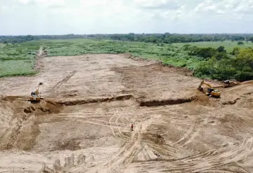 Prioriza Centro protección ciudadana con desazolve de escotadura El Censo