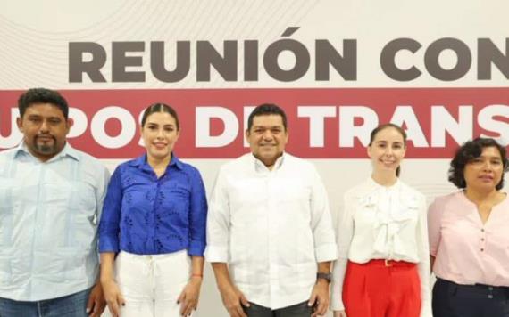 Presenta May a otra parte de su gabinete