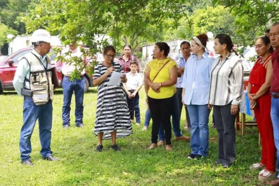 Impulsa Centro movilidad de productores en La Isla al pavimentarse 12.2 km de caminos