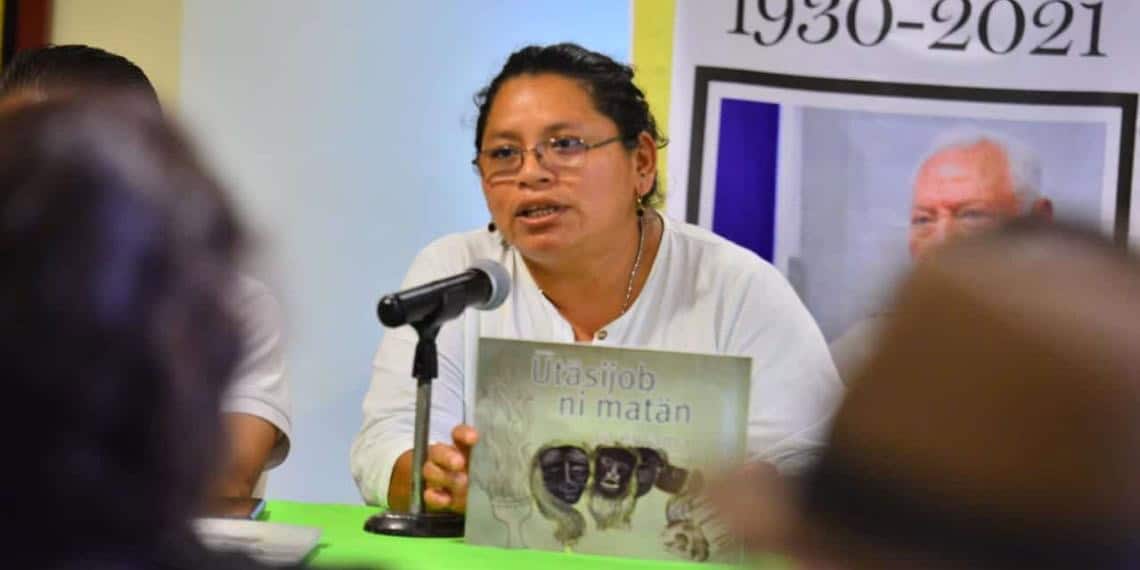 Presentan libro bilingüe en Yokot´an y en español, La Enrama