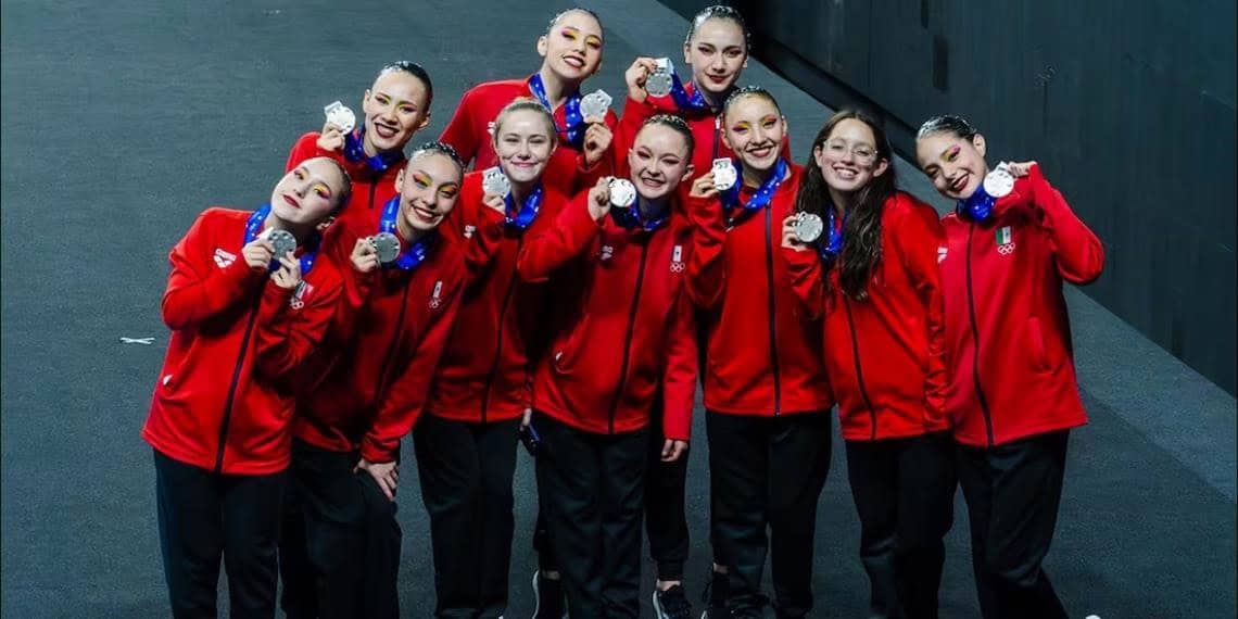 Equipo mexicano de natación artística gana medalla de plata en Campeonato Mundial Juvenil