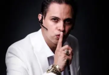 Alex Marín protagoniza pelea con fan en calles de Guadalajara: hasta me rompió las pecheras