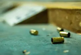 Se desata balacera en Galer&iacute;as Toluca; ataque directo a pareja