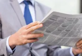 La lectura periodística o la caída del avión de papel periódico