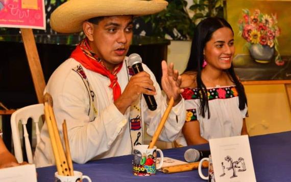 Presentación del libro de leyendas  Mi querido Noxib y Aj Chepe, del autor Jose Vinar Olmos Graniel.