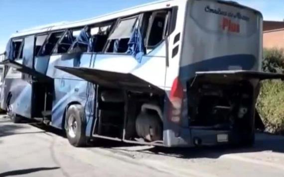 Tren embiste camión de pasajeros y deja 8 lesionados en Saltillo