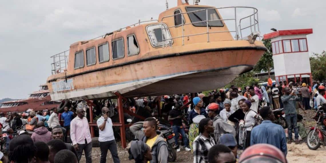 Naufragio dejó 23 muertos en lago Kivu del Congo; prevén que saldo aumente en próximos días